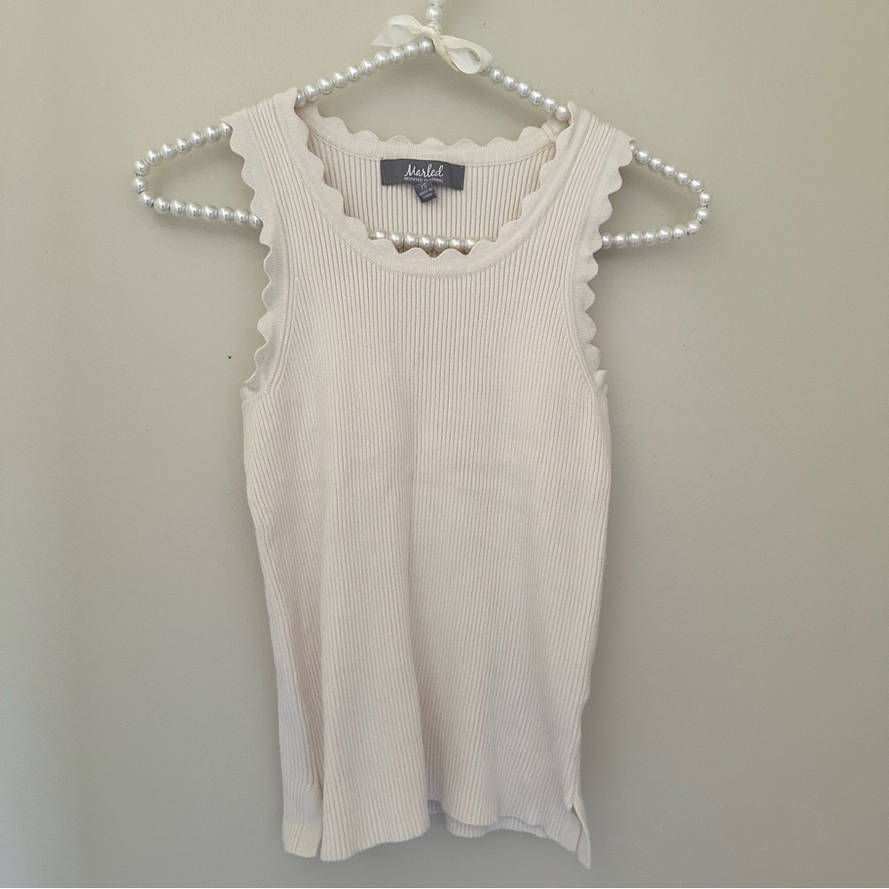 Cream Scallop Trim Tank Top